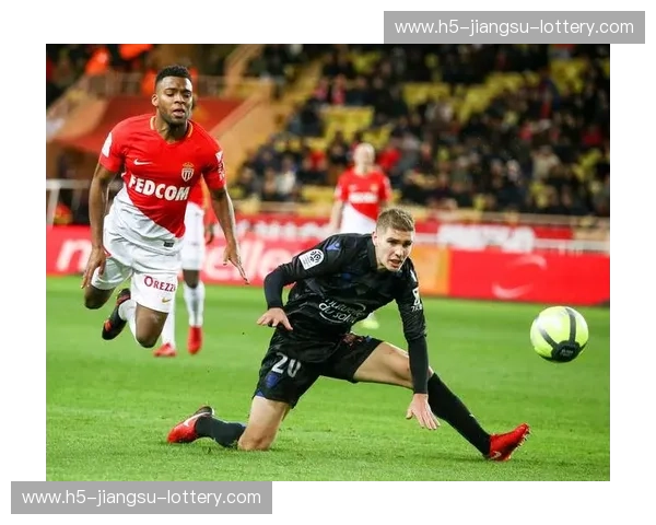 比分法甲解说：用数据点亮每一个进球瞬间